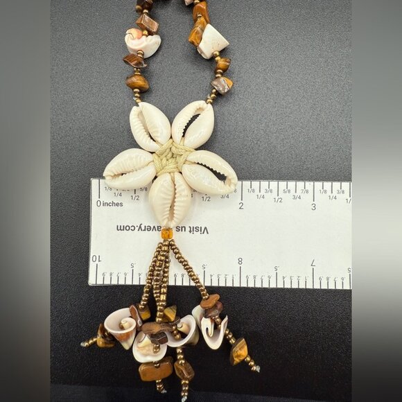 Mid Century Hawaiian Cowrie Shell Beaded Necklace with Floral Shell Design - Picture 13 of 16